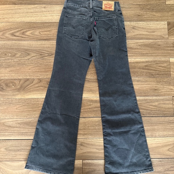 Levi’s | Size 26 | Superlow Flare | Washed Black - Picture 4 of 8